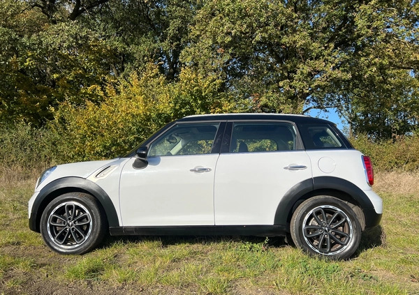 MINI Countryman cena 43900 przebieg: 112000, rok produkcji 2015 z Nowe małe 106